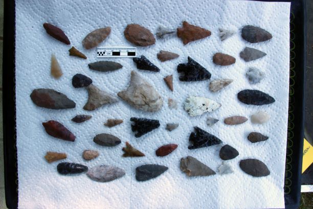 a collection of arrowheads made from different kinds of rock