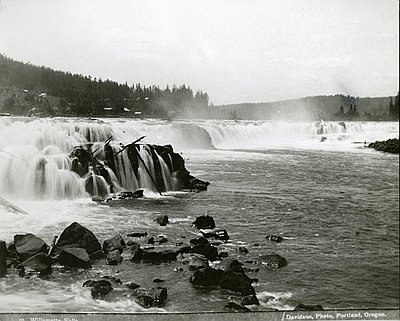 black and white photo of Willamette Falls in 1878